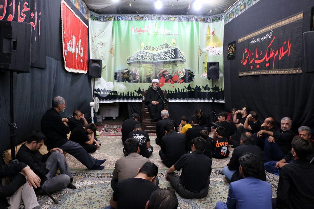 روضه‌ای 30 ساله در کوچه‌های قم