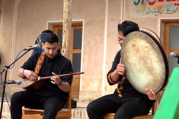 دهمین جشنواره سمنوی شهر درق 