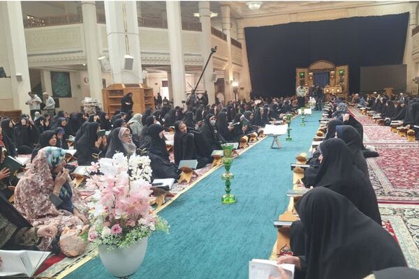 مراسم جز خوانی قران در حرم اهل بیت(ع)