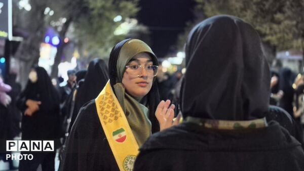 طنین رجزهای پیشتازان در همایش شبانه‌