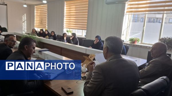 جلسه هماهنگی یاوران انقلاب در سی سخت