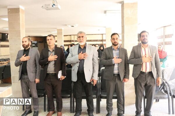 بزرگداشت آموزگاران پایه اول در فیروزکوه