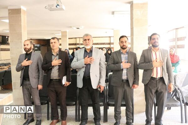 بزرگداشت آموزگاران پایه اول در فیروزکوه