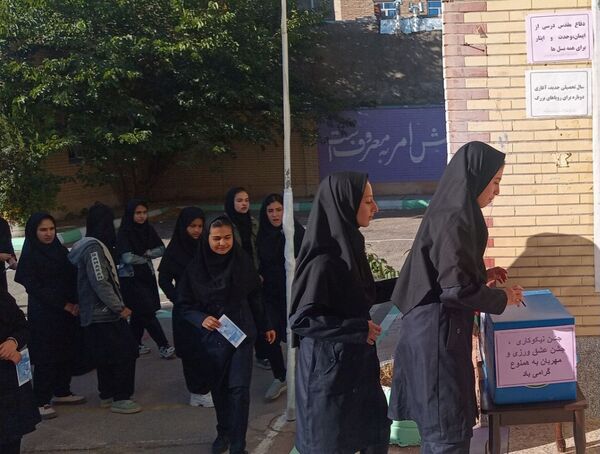 جشن عاطفه‌ها در مدارس چاراویماق