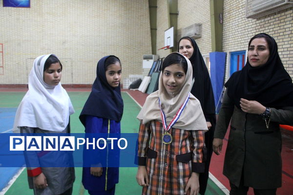 تیم فوتسال دانش‌آموزان دختر شهرستان دشتی قهرمان استان بوشهر