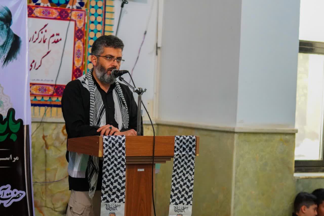کاروان «مؤذن‌قیام» با حضور گسترده دانشگاهیان البرز به مراسم وداع و تشییع رهبر شهید انقلاب اعزام شد