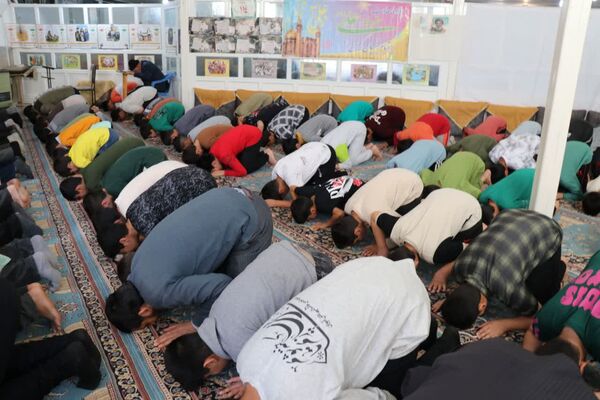 بازدید مدیر آموزش‌وپرورش شهرستان ابرکوه ازاعتکاف دانش آموزان
