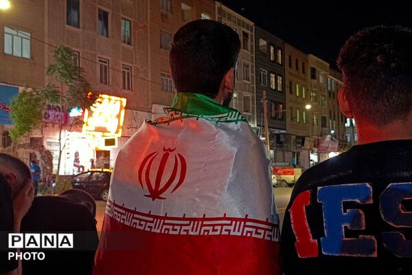 طنین دوباره فریادها؛ گام‌های استوار مردم در شبی ماندگار