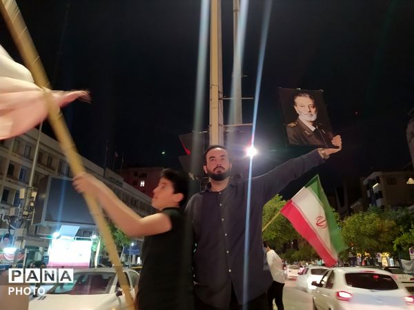 گذری در تجمع مردم محله خیابان شهید مدرس مشهد