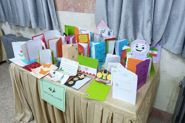 نمایشگاه فرهنگی_هنری و جشن ایرانمون در دبستان شهید آقچه‌لو رباط‌کریم