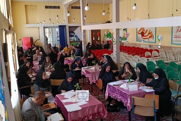 جلسات هم اندیشی مدیران در راستای تراز شدن مدارس شهرری