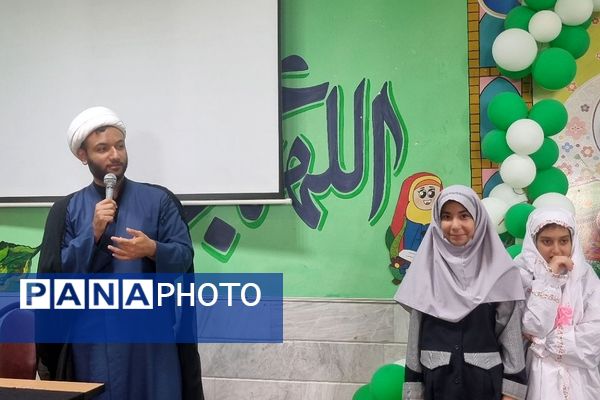 برگزاری مراسم به مناسبت ایام فاطمیه در دبستان راهیان نور ناحیه دو شهرری 