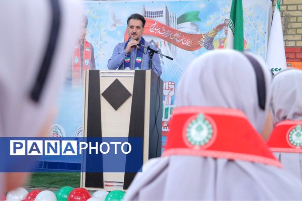 همایش «یاوران انقلاب» در بهارستان‌دو