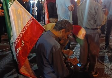 چهاردهمین سوگواره «احلی من العسل» همراه هفتمین شب محرم‌ با حضور دانش‌آموزان در میدان سپاه شهرستان نظرآباد