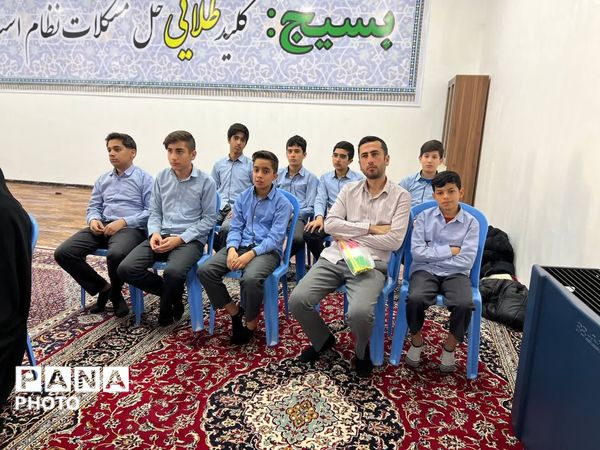  رقابت گروه‌های مدرسه‌ای برای صعود به مرحله استانی