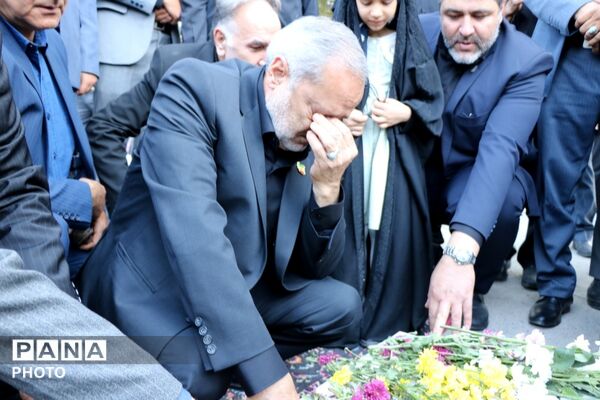 اولین سالگرد شهید کاظمی در بهشت رضا مشهد با حضور وزیر آموزش و پرورش