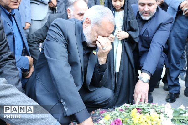 اولین سالگرد شهید کاظمی در بهشت رضا مشهد با حضور وزیر آموزش و پرورش