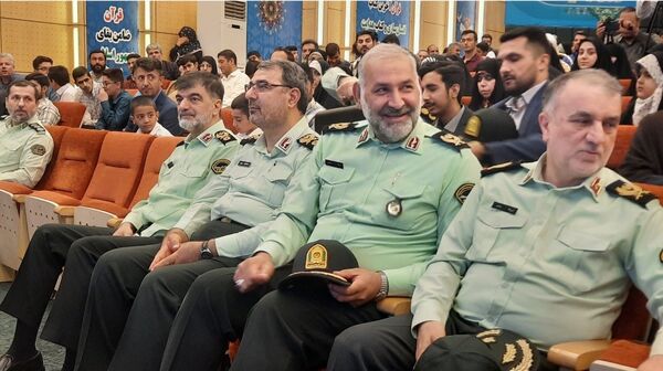تقدیر از منتخبین مسابقات کشوری قرآن  نیروی انتظامی 