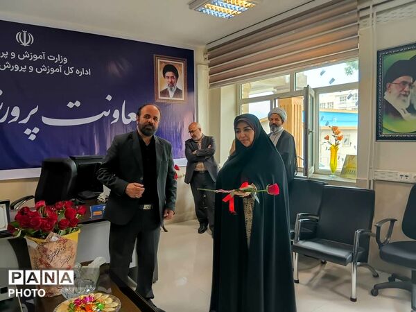 تجلیل از همکاران حوزه پرورشی استان البرز در روز معلم 