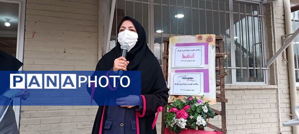 جشنواره کیک و دسر در دبیرستان کوثر فرهنگیان 