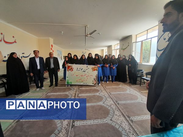 جشن جوانه‌های هلیلانی در مدارس این شهرستان  برگزار شد