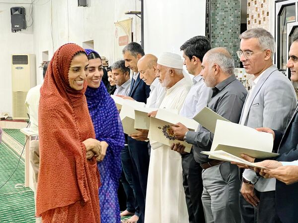 مراسم تجلیل از فرهنگیان بندر گروگ سیریک