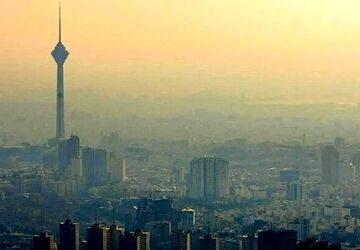 هوای پایتخت در وضعیت قرمز؛ قانون هوای پاک همچنان زمین‌گیر است