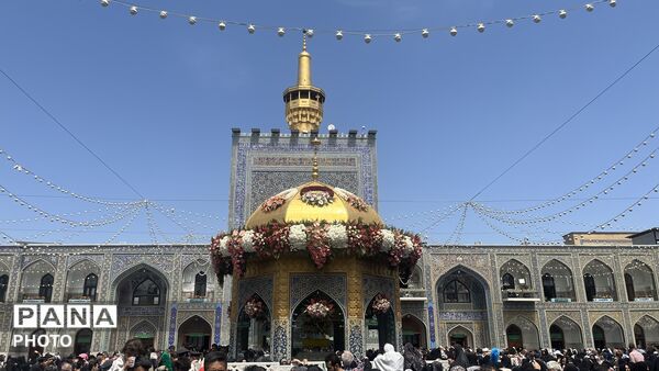 نور خورشید سما بر روی خورشید طوس