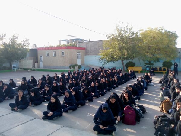 بزرگداشت روز حافظ در دبیرستان فاطمیه