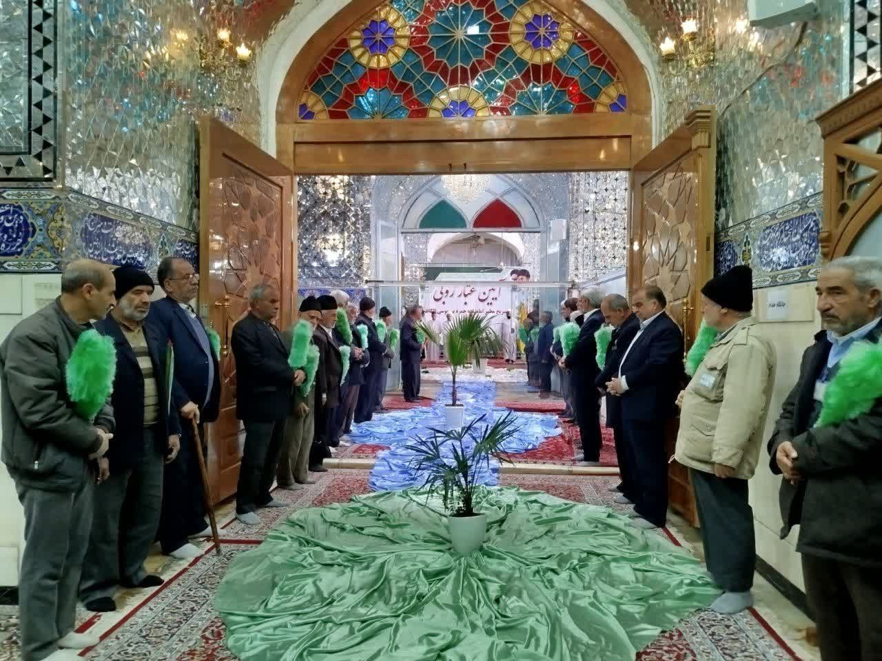 آیین غبارروبی ضریح مطهر امامزاده حمزه بن موسی کاظم (ع)