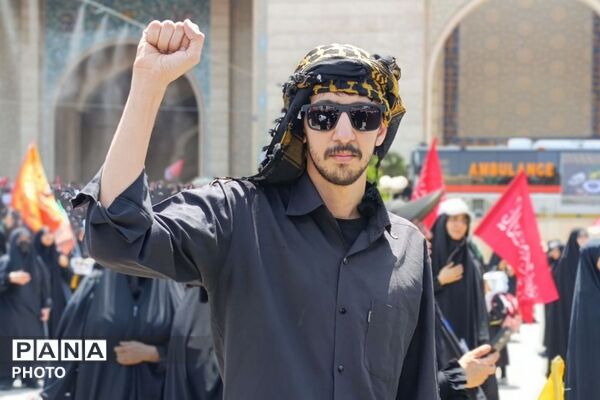 قسم به این مشت گره کرده
