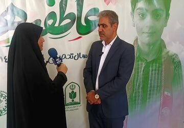 کمک‌های جشن عاطفه‌ها در مدارس میان دانش‌آموزان نیازمند توزیع می‌شود