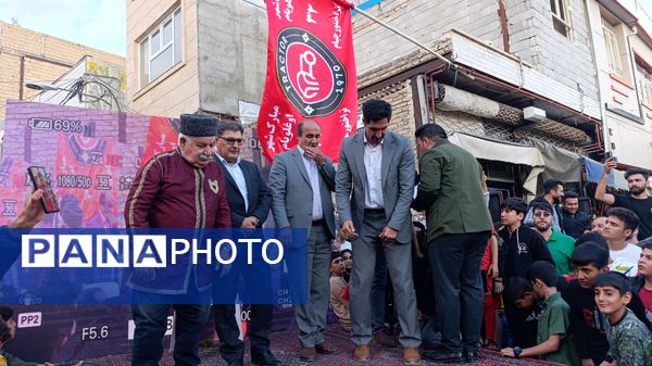 ملکان در پرتو هنر و معنویت؛ جشن میلاد امام رضا (ع) در بازار نوسازی شده