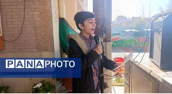  نواختن زنگ انقلاب در دبستان حضرت ابوالفضل(ع)2