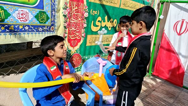 برپایی موکب  توسط هیات دانش‌آموزی و پیشتازان آموزشگاه شهید منصور عامری 