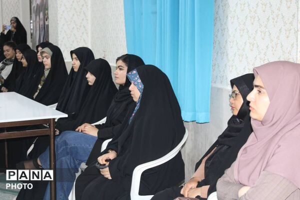 پاتوق دختران نوجوان مبارز شهرستان سملقان