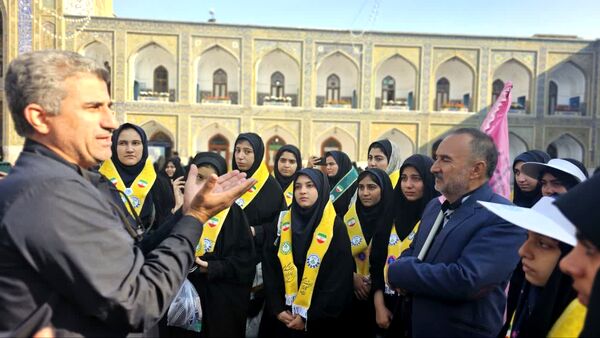اردوی زیارتی تربیتی دانش‌آموزان دختر پیشتاز در مشهد مقدس