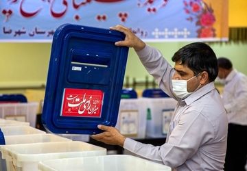 گزارش از اولین ساعات شعب اخذ رأی در فرمانداری شازند