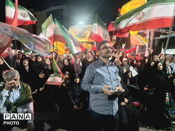 طنین فریاد نسل نوجهاد در قلب صادقیه