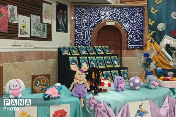 جشن هفته سلامت روان و استعدادیابی و شکوفایی در دبیرستان شاهد بهشت