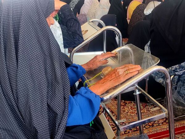 نماز جمعه؛ خواستگاه عبادت و سنگر علم و سیاست 