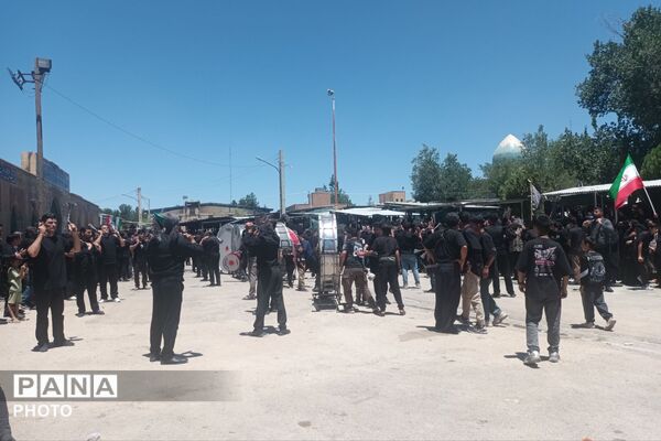 لردگان در ماتمِ عاشورا غرق شد