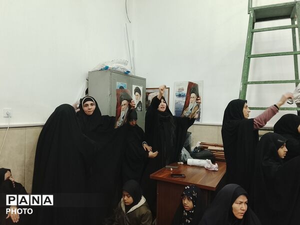   اجتماع مردمی در ناحیه 5 مهشهد به خونخواهی امام سید علی خامنه‌ای 