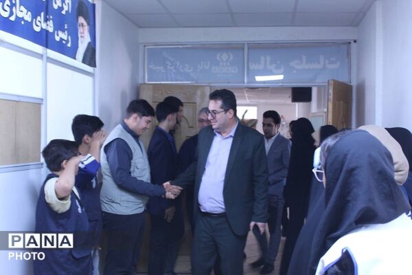 نشست صمیمی خبرنگاران پانا خراسان شمالی با مدیرکل آموزش و پرورش در روز خبرنگار

