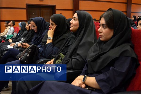 بهارستان‌دو از برترین‌های تربیت‌بدنی تقدیر کرد