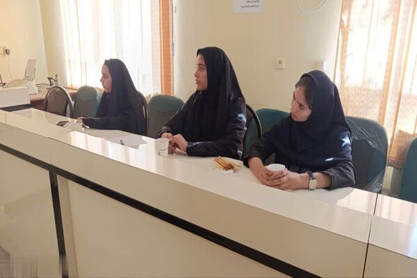 جلسه شورای دانش‌آموزی در دیشموک