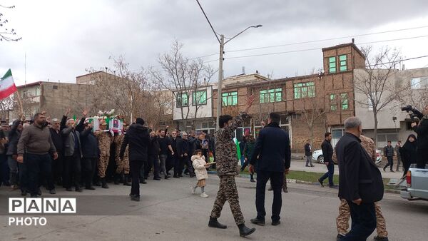 تشییع پیکر پاسدار شهید در شهرستان خواجه