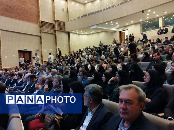 آیین رونمایی و تحویل لوح ثبت یزد به عنوان شهر جهانی زیور آلات سنتی