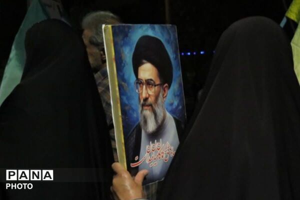 حضوری متفاوت در شبی به یادماندنی در سنگر خیابان