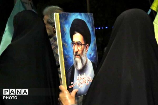 حضوری متفاوت در شبی به یادماندنی در سنگر خیابان